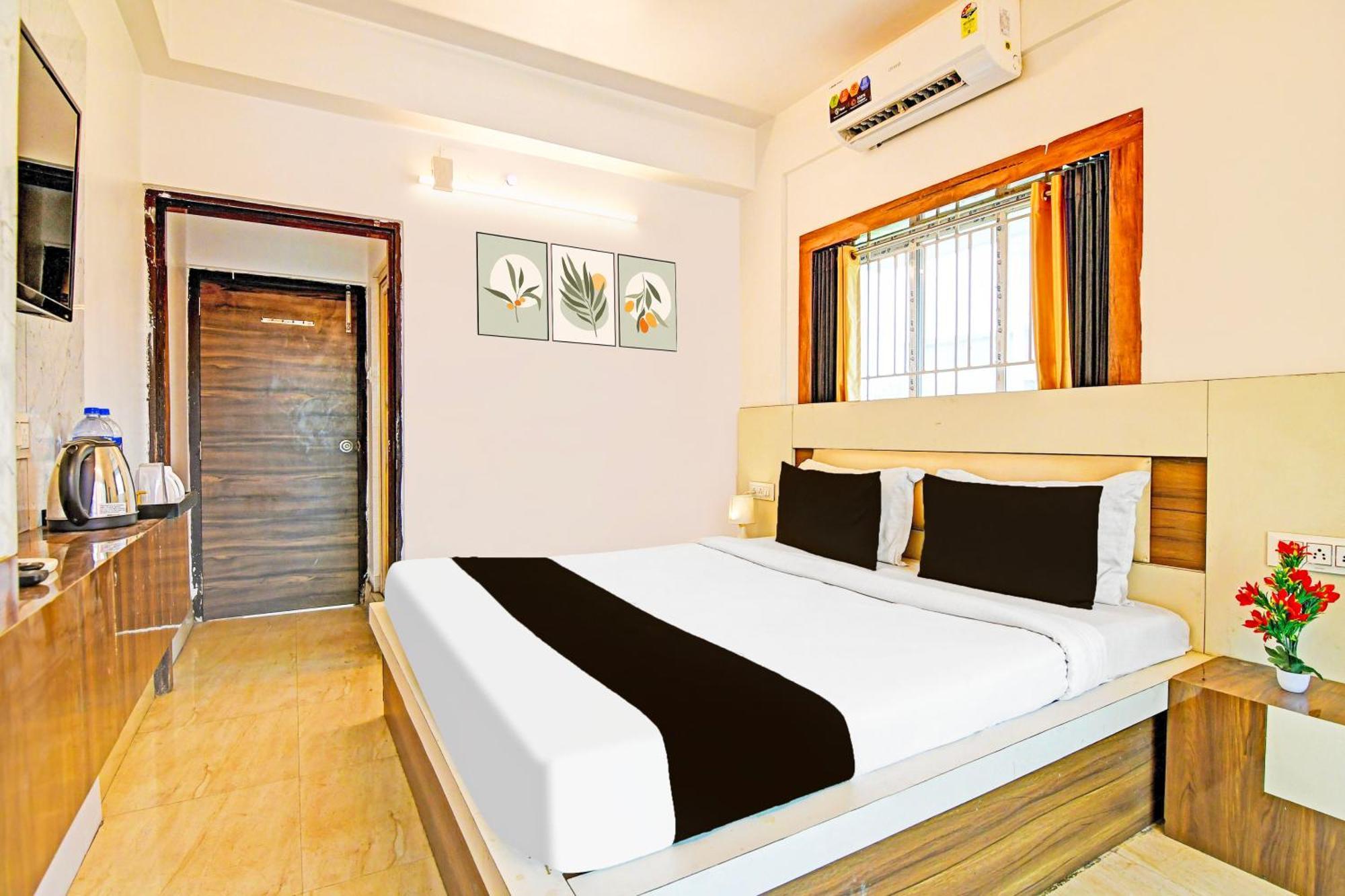 Super Hotel O Ruby Near Acropolis Mall Calcutta Exteriör bild