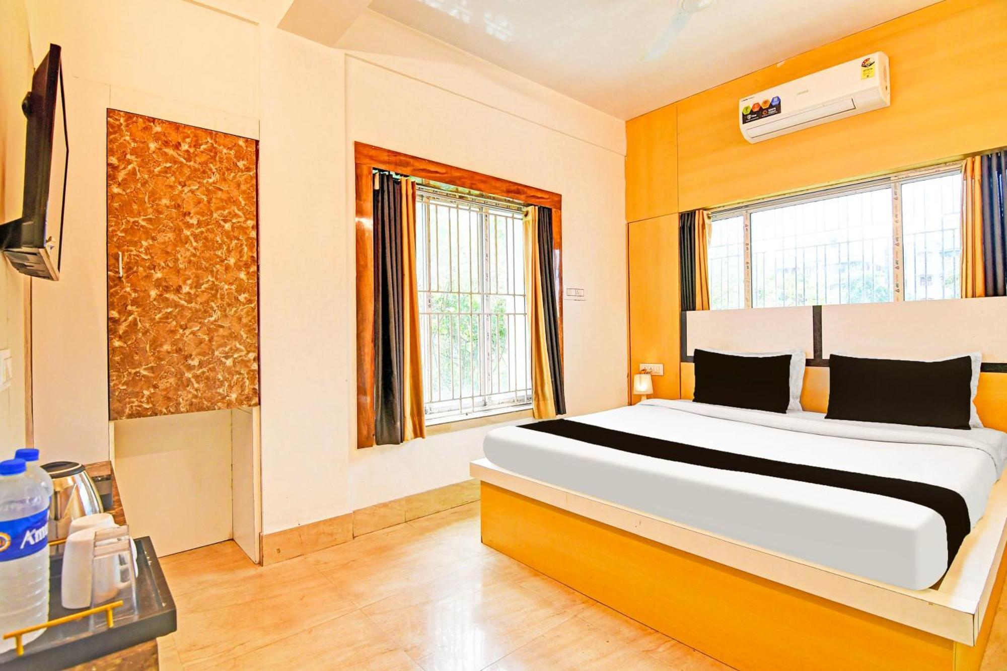 Super Hotel O Ruby Near Acropolis Mall Calcutta Exteriör bild