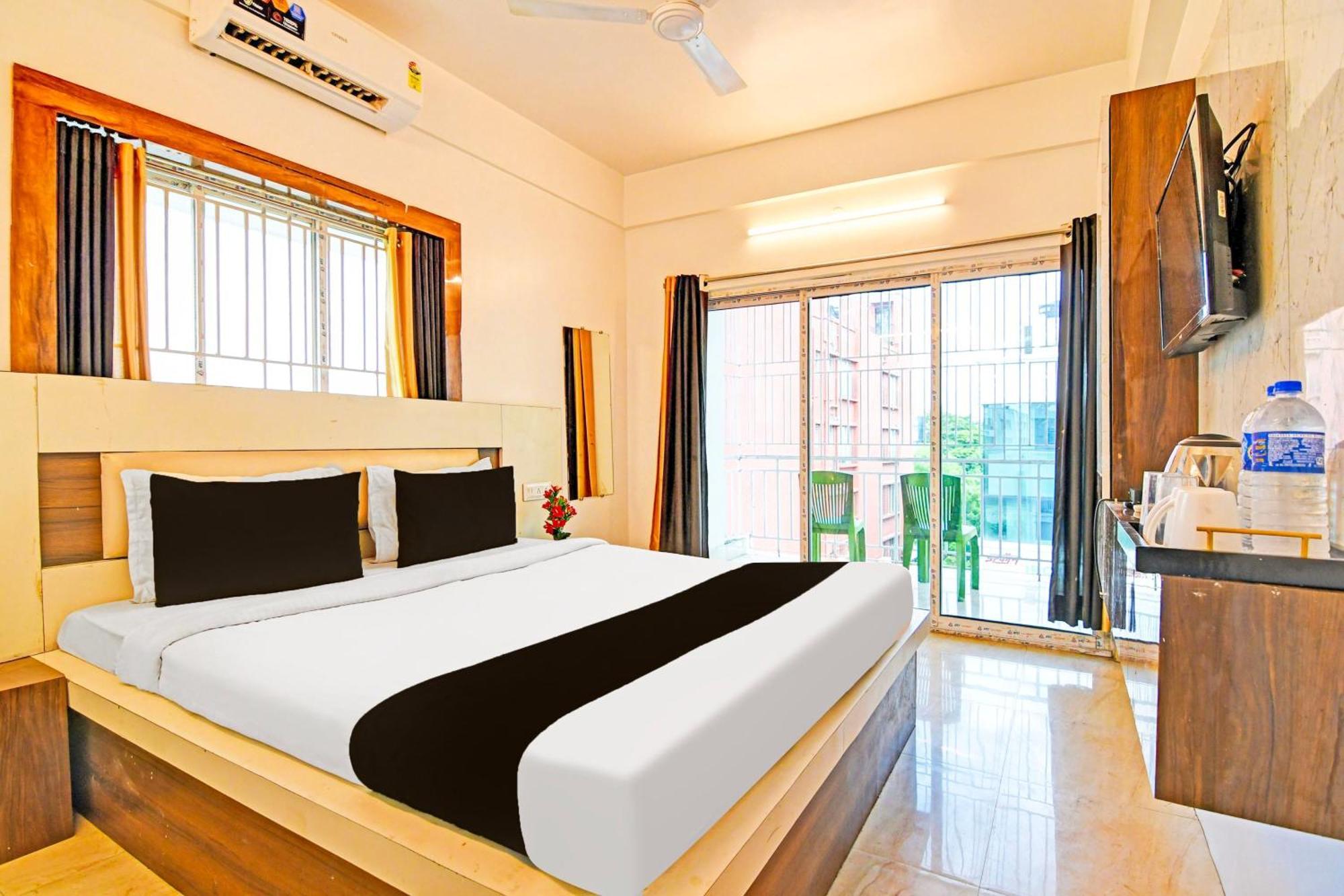 Super Hotel O Ruby Near Acropolis Mall Calcutta Exteriör bild